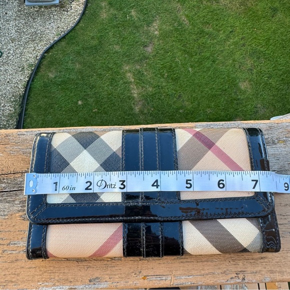 Burberry Black Novacheck Canvas and Patent Leather Penrose Continental Wallet - Picture 9 of 15